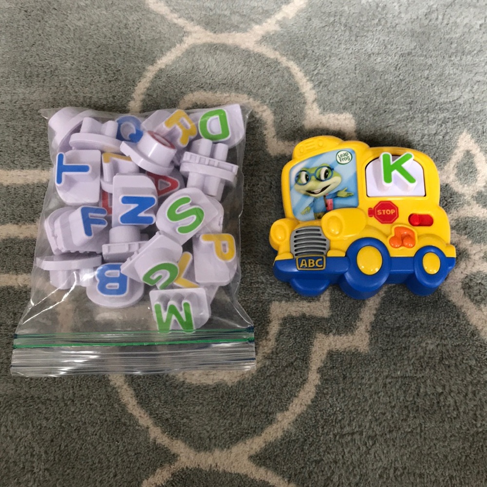 Like New Leap Frog Fridge Phonics Magnetic Letters